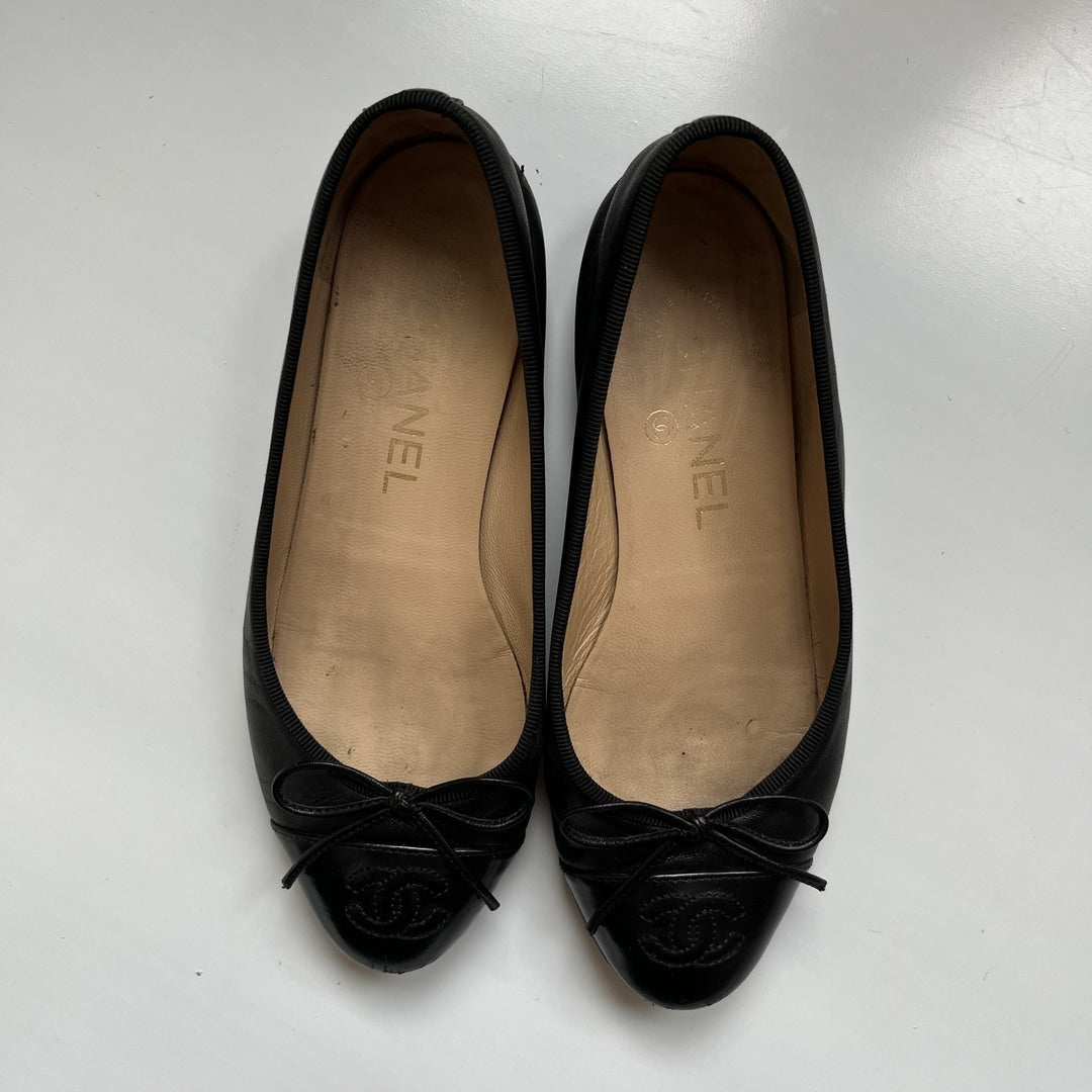 Chanel Bow Leather Black Ballet Flats