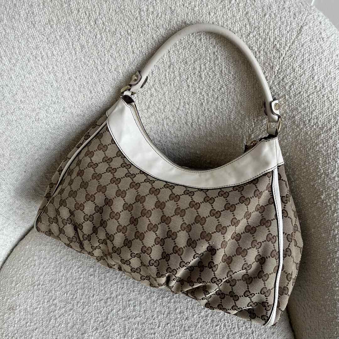 Gucci GG Canvas Abbey White Shoulder Bag