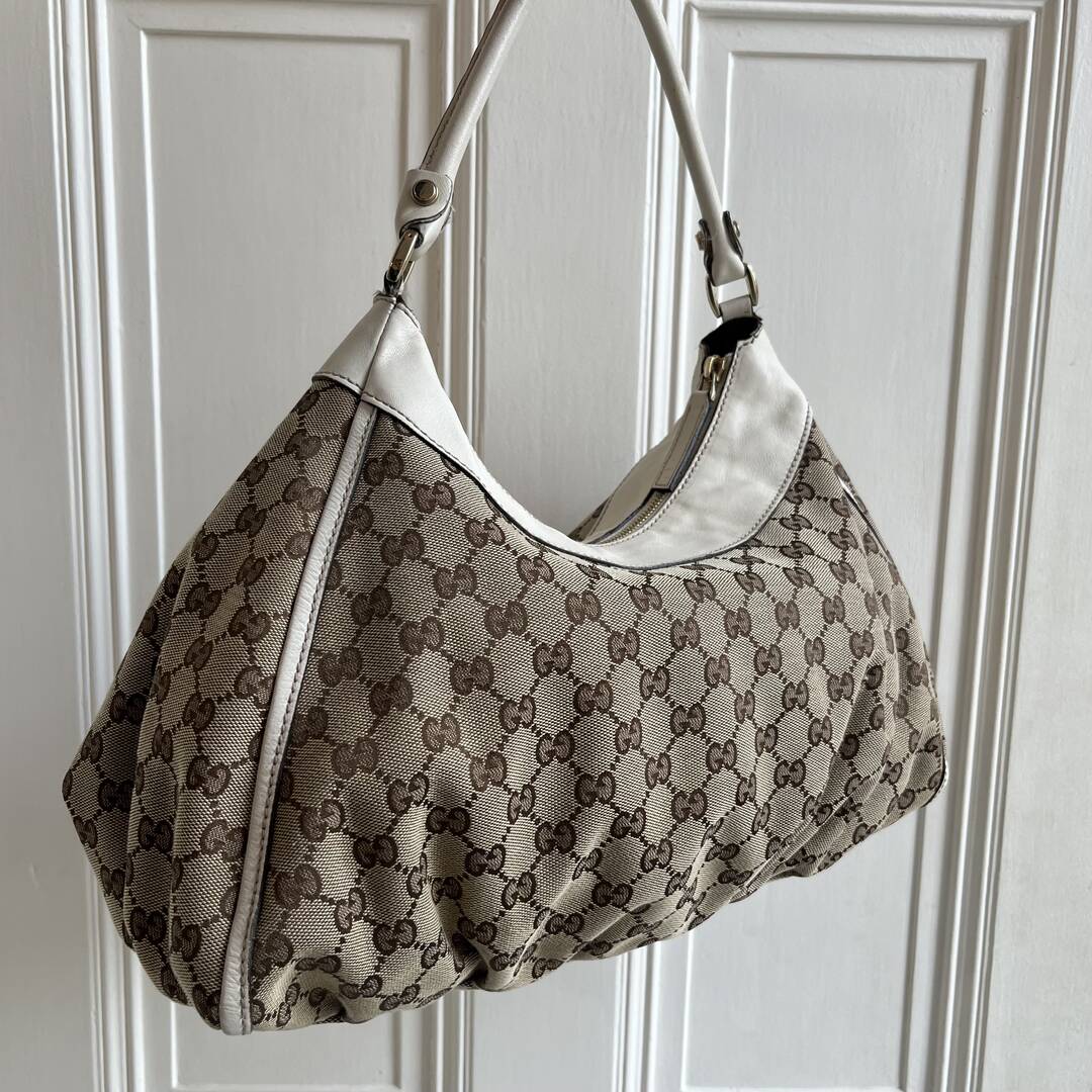 Gucci GG Canvas Abbey White Shoulder Bag