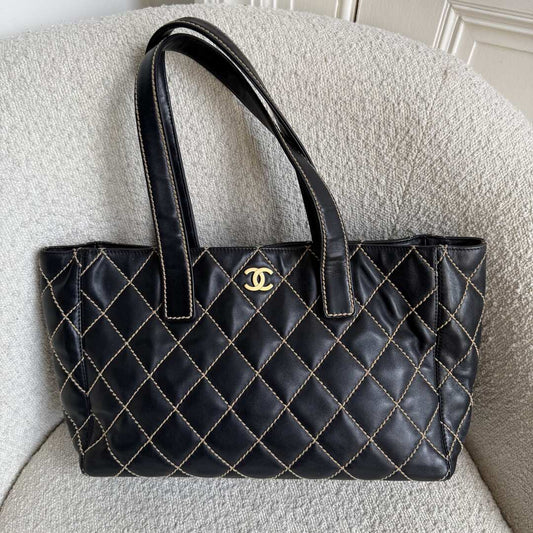 2004 Chanel CC Surpique Wild Stitch Black Leather Tote Bag