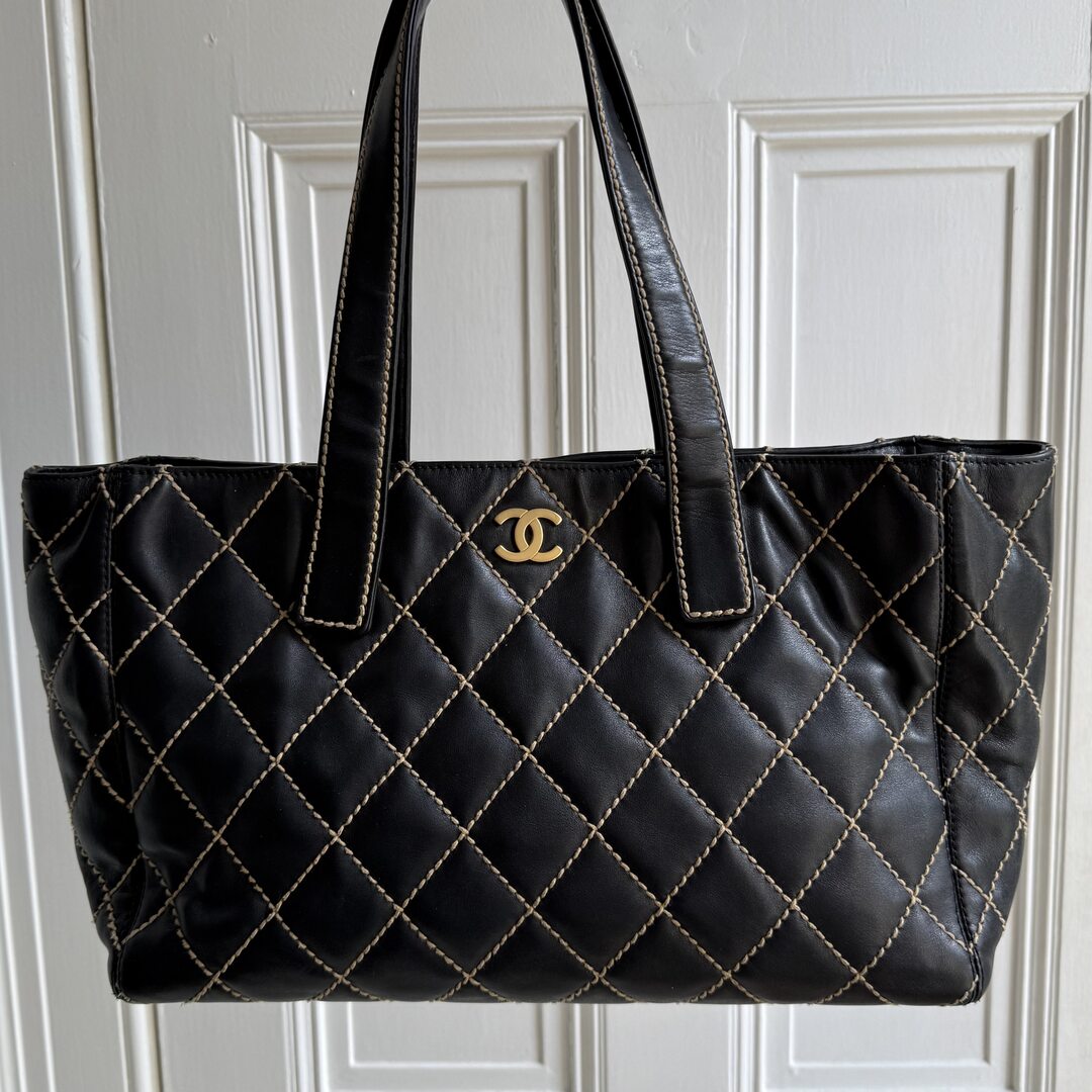2004 Chanel CC Surpique Wild Stitch Black Leather Tote Bag