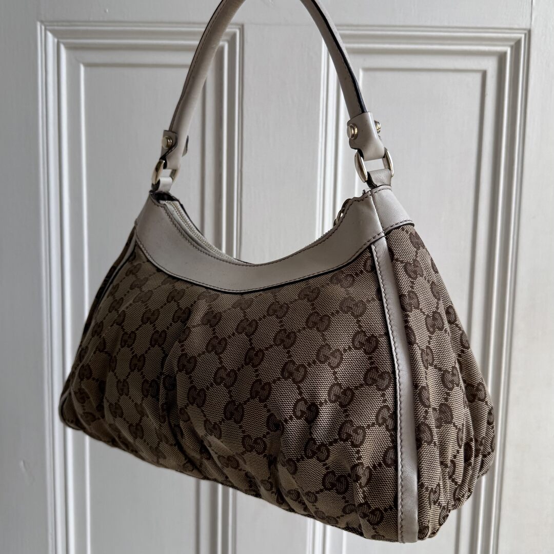 Gucci GG Canvas Abbey White Shoulder Bag