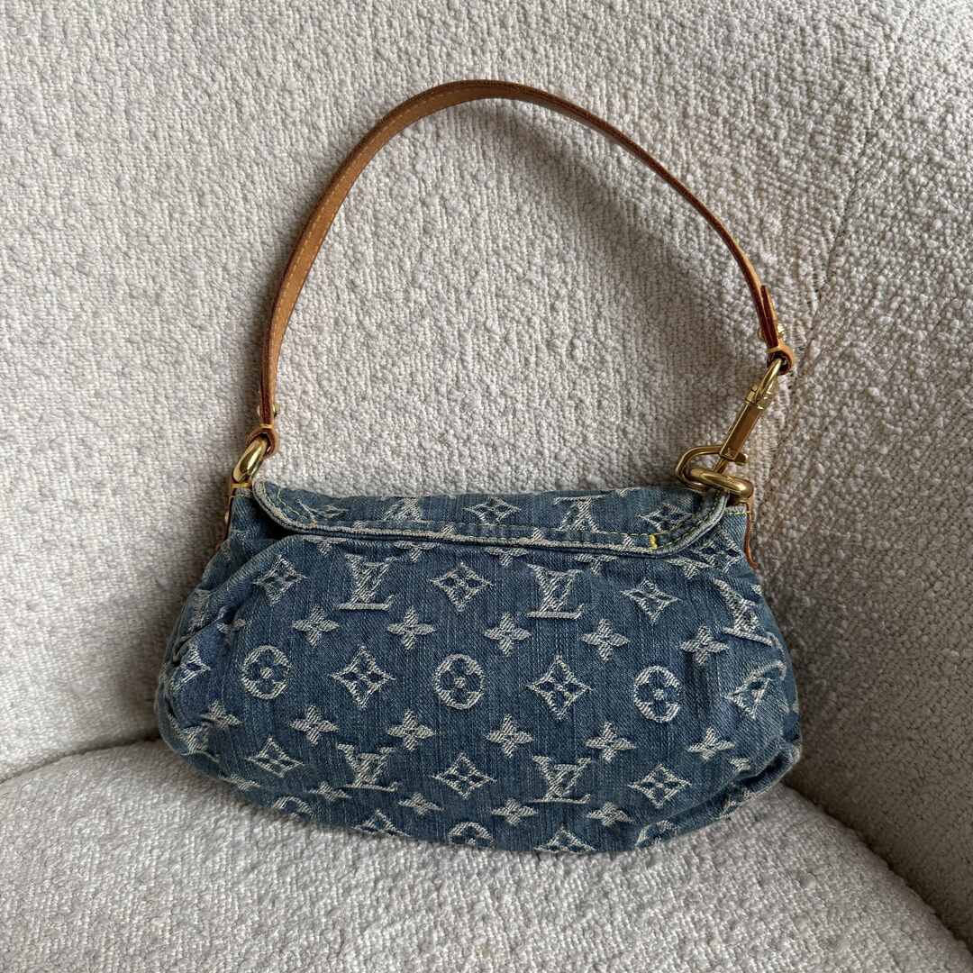 2005 Louis Vuitton Blue Denim Pleaty Shoulder Bag