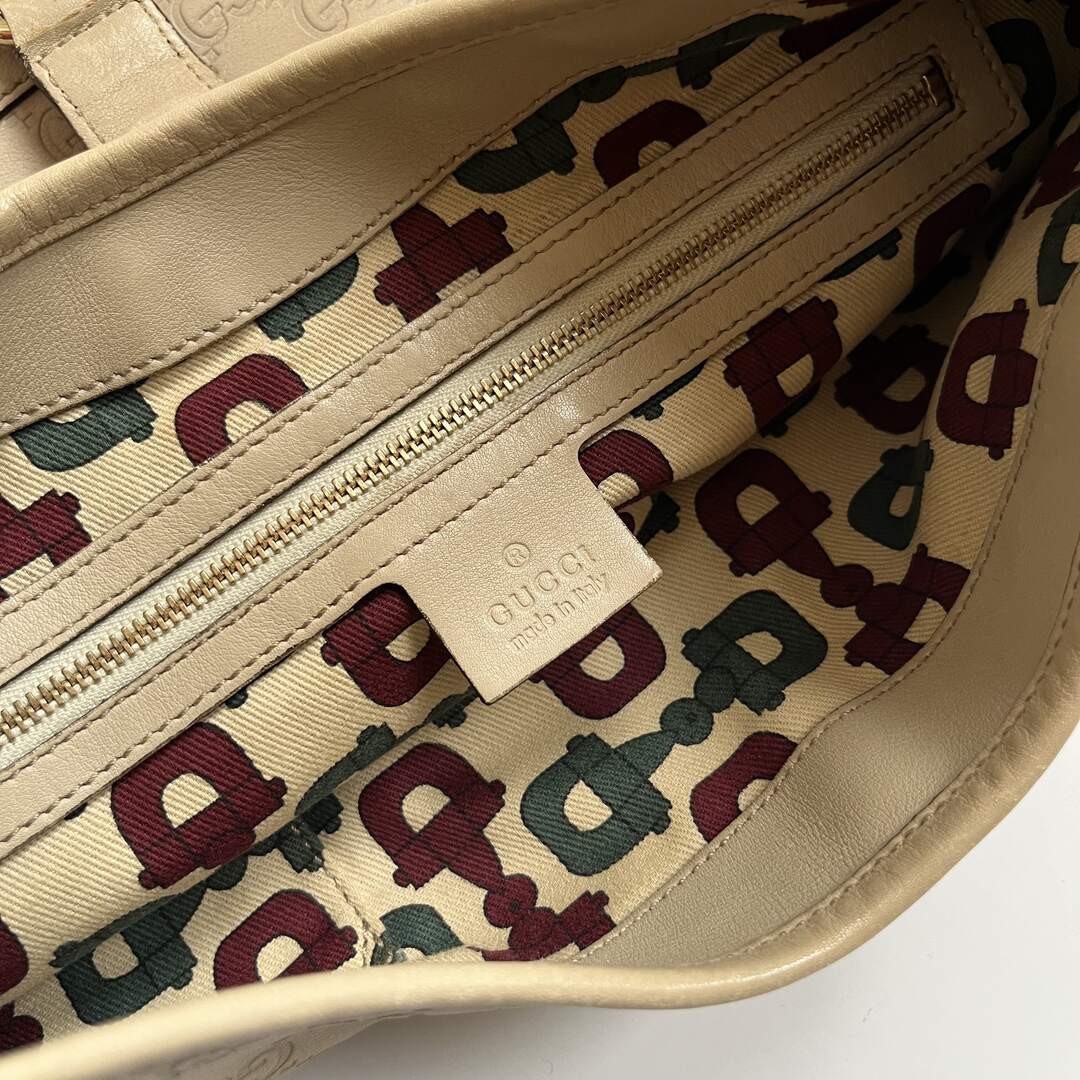 Gucci Guccissima Jackie Leather Cream Shoulder Bag