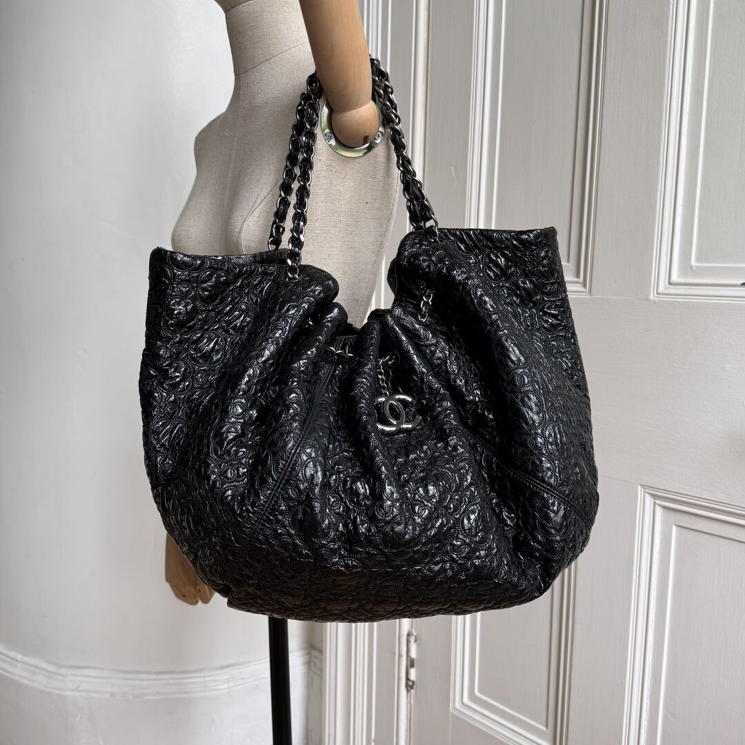 Chanel Rock In Moscou Cabas Hobo Chain Black Tote Bag
