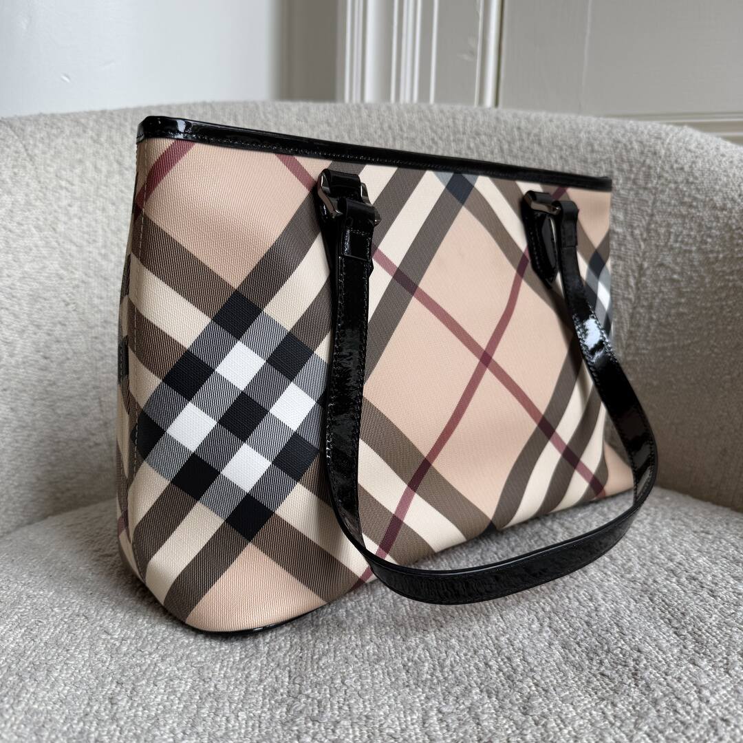 Burberry Nova Check Shoulder Bag