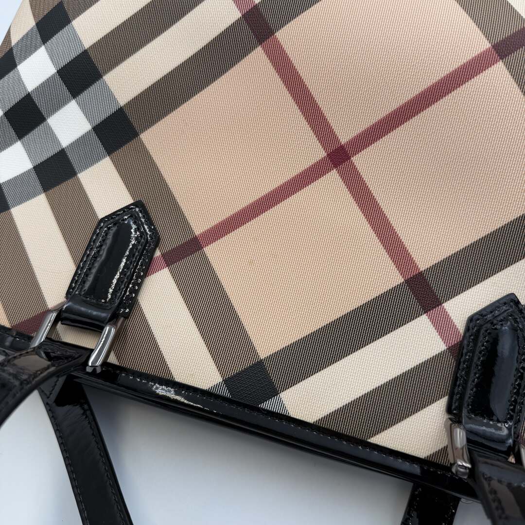 Burberry Nova Check Shoulder Bag