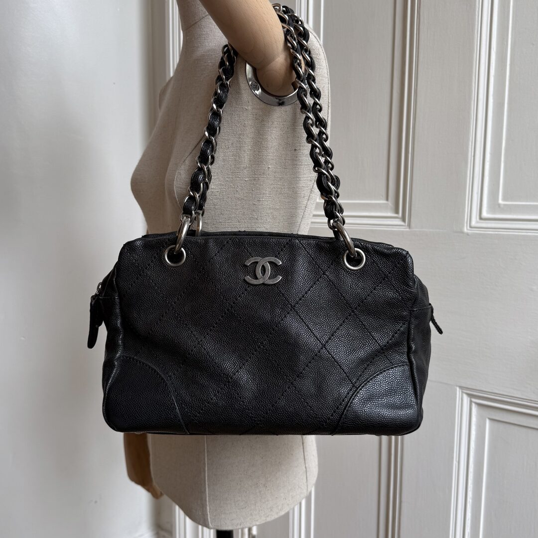 2005 Chanel CC Wild Stitch Black Leather Shoulder Bag