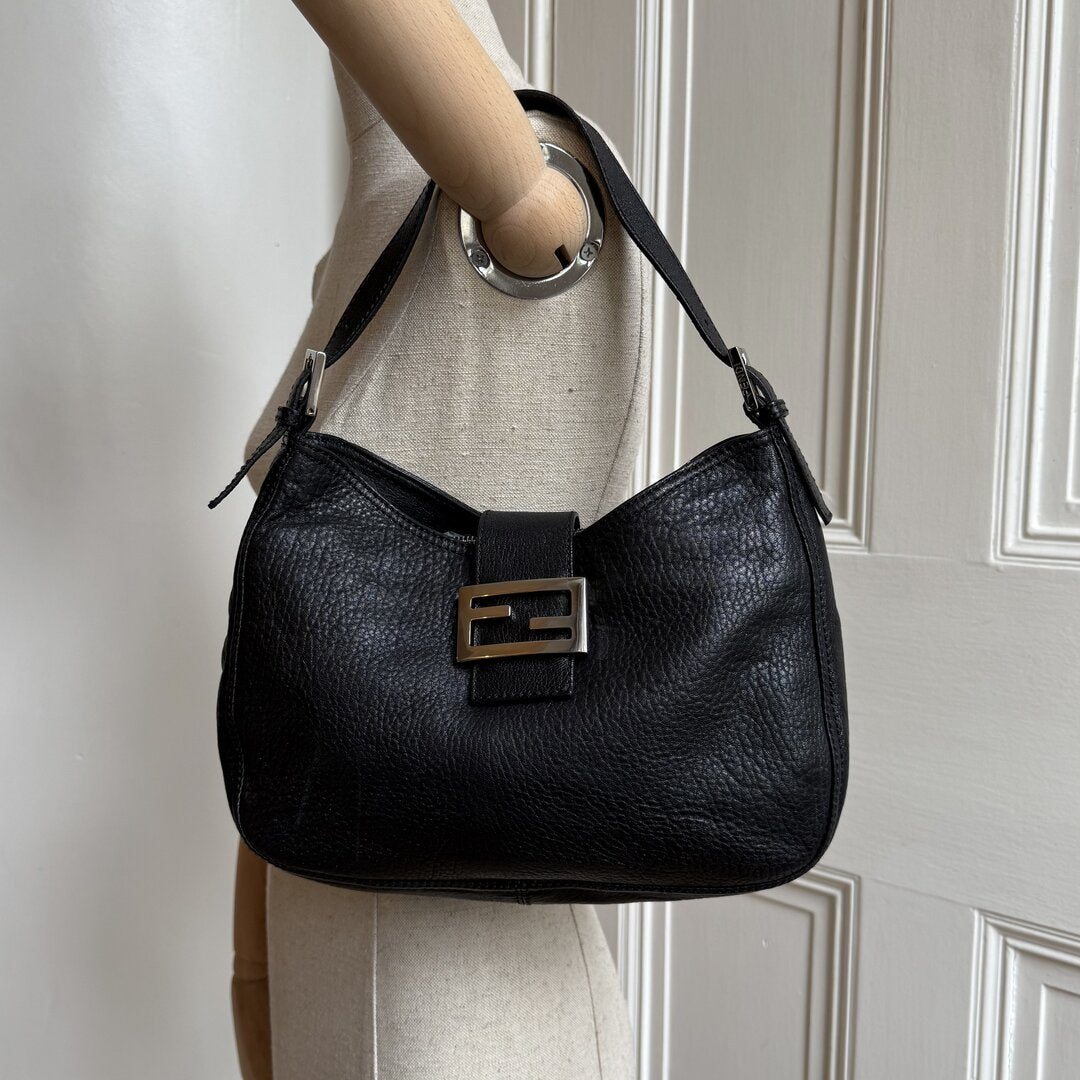 Fendi Baguette Hobo Black Leather Shoulder Bag