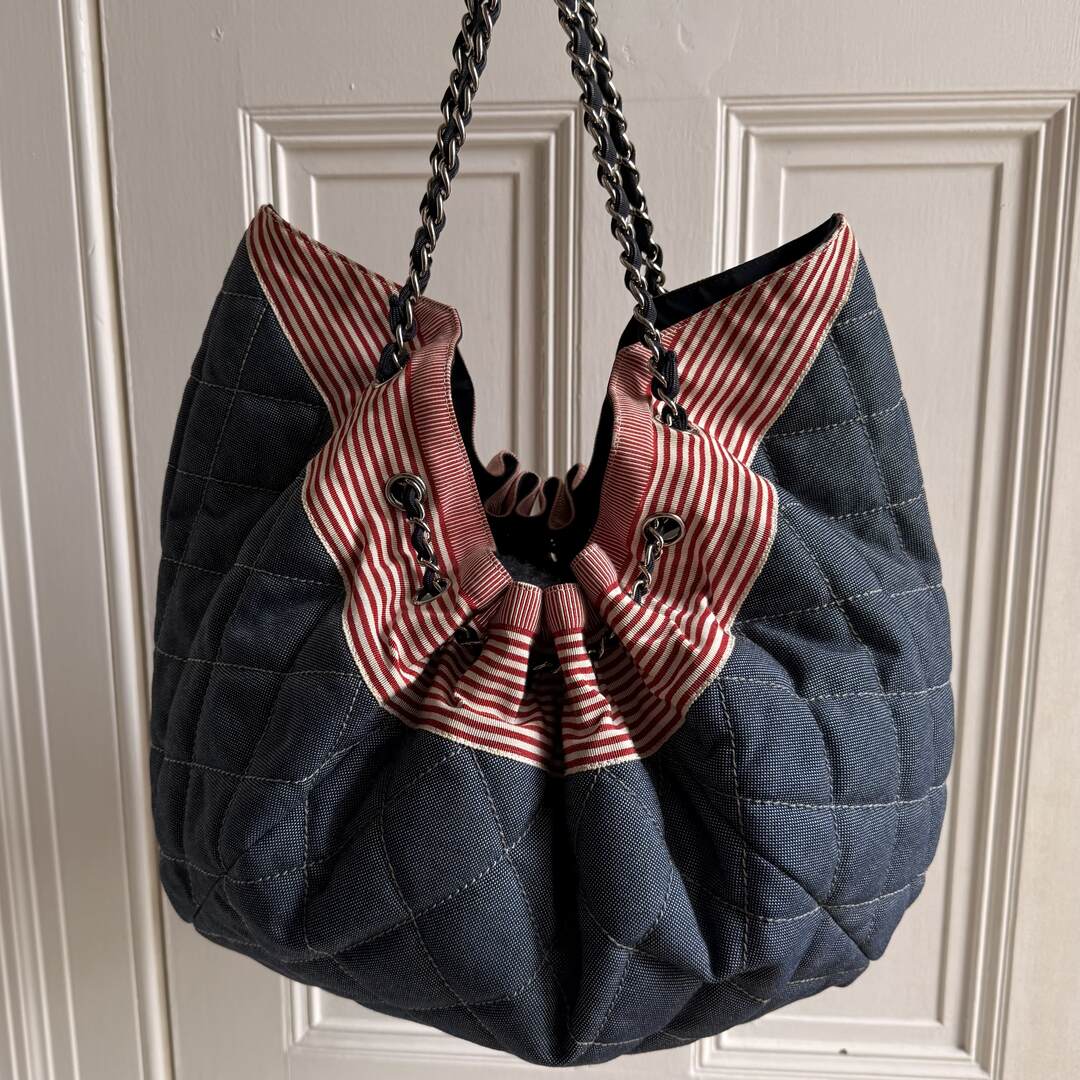 2009 Chanel CC Quilted Stitch Denim Chain Shoulder Bag