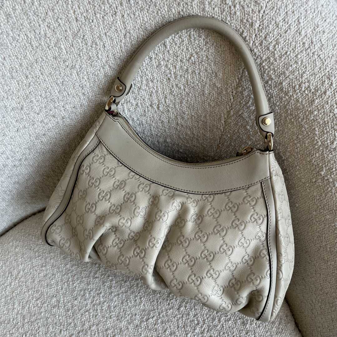 Gucci Abbey D Ring Leather Cream Shoulder Bag