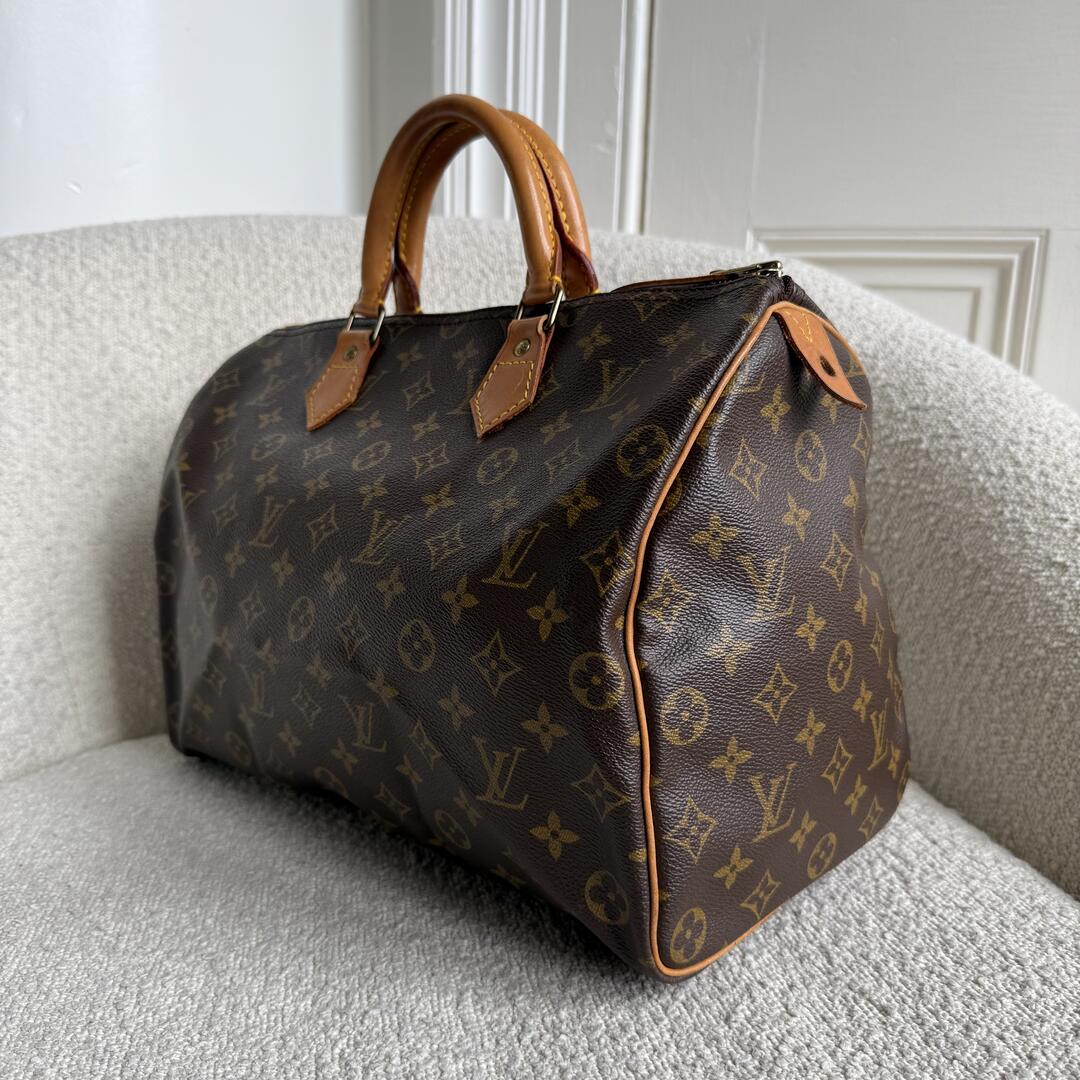 Louis Vuitton Monogram Speedy 35 Handbag