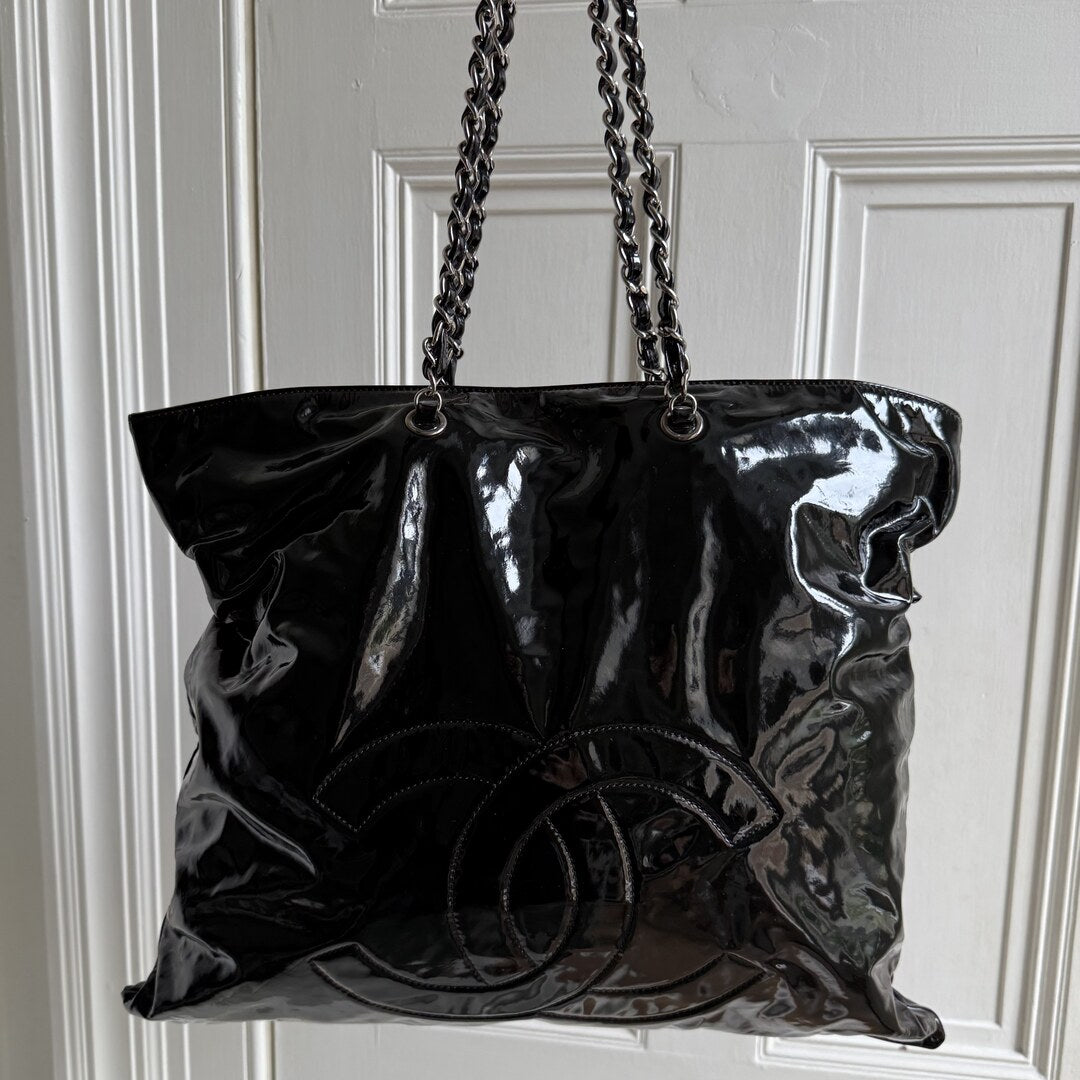2009 Chanel CC Patent Leather Black Chain Tote Bag