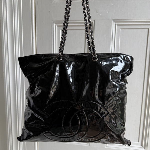 2009 Chanel CC Patent Leather Black Chain Tote Bag
