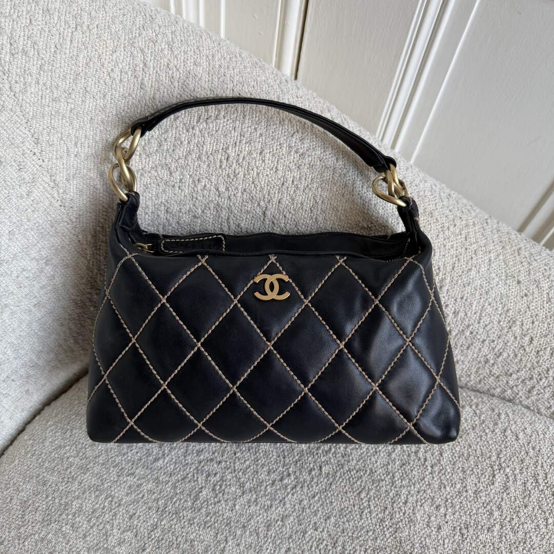 2005 Chanel CC Surpique Wild Stitch Black Leather Handbag