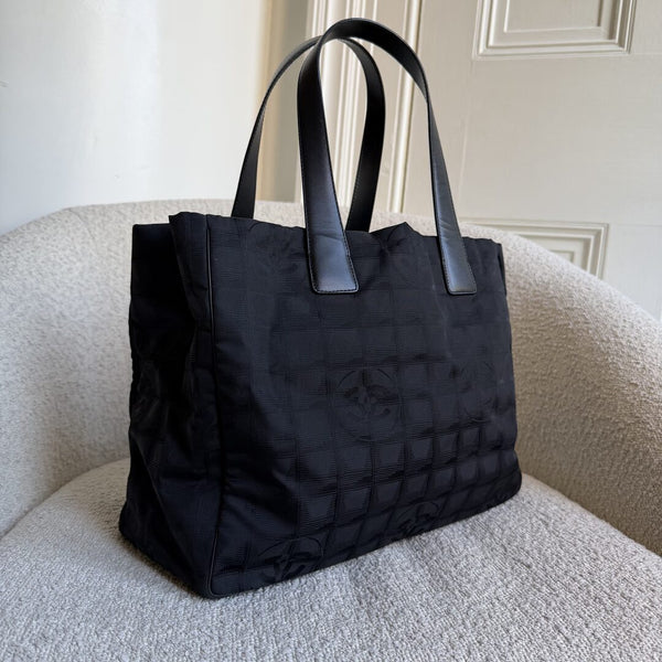 2005 Chanel CC Travel Line Black Tote Bag