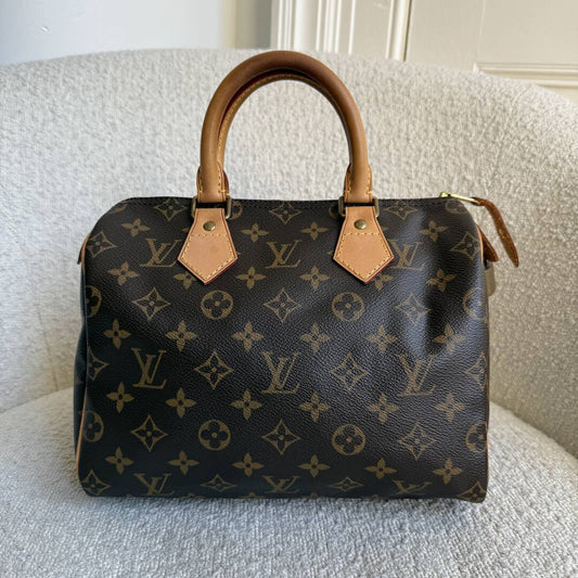 2010 Louis Vuitton Monogram Speedy 25 Handbag