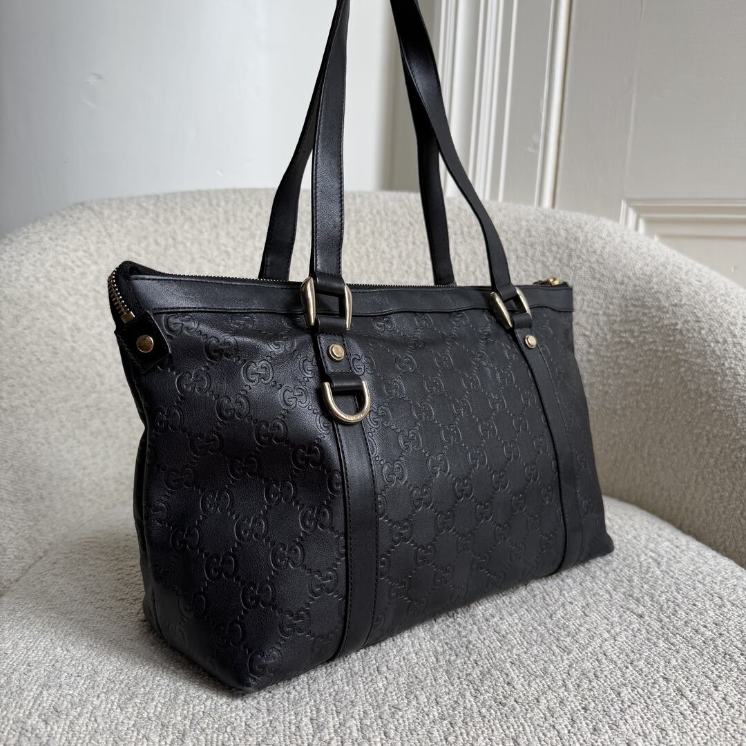 Gucci Guccissima Abbey Black Leather Shoulder Bag