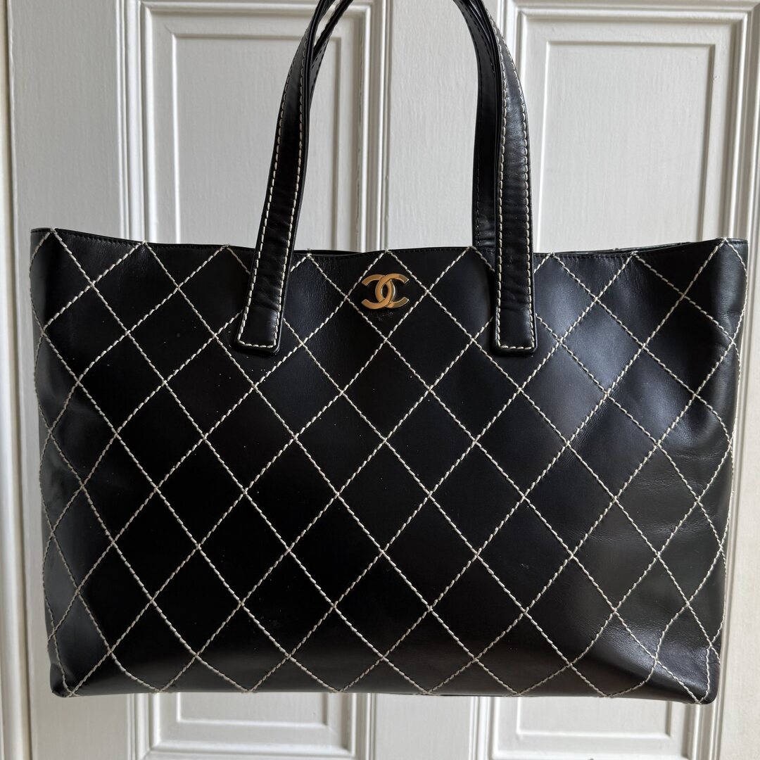 2002 Chanel CC Large Surpique Wild Stitch Black Leather Tote Bag