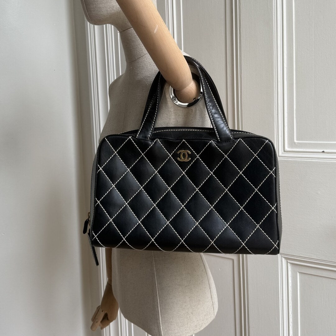 2002 Chanel CC Surpique Wild Stitch Black Leather Handbag
